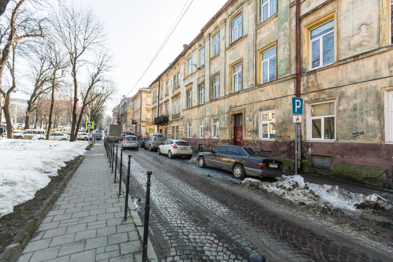 Квартира Студія Біля Оперного Театру По Вулиці Гонти 4-3А Lvov Exteriér fotografie