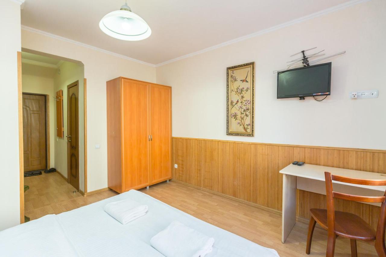 Квартира Студія Біля Оперного Театру По Вулиці Гонти 4-3А Lvov Exteriér fotografie